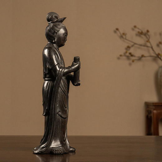 清 紫檀木雕持卷仕女摆件 商品图2