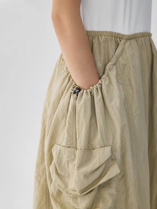 步履不停/4B31142C/针梭织拼接大口袋设计连衣裙 商品图4