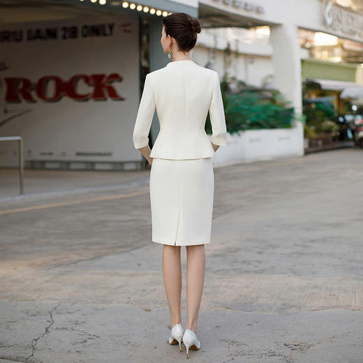 IWY/米白色气质优雅七分袖西装包臀裙时尚通勤套装春秋新款CS1958 商品图4