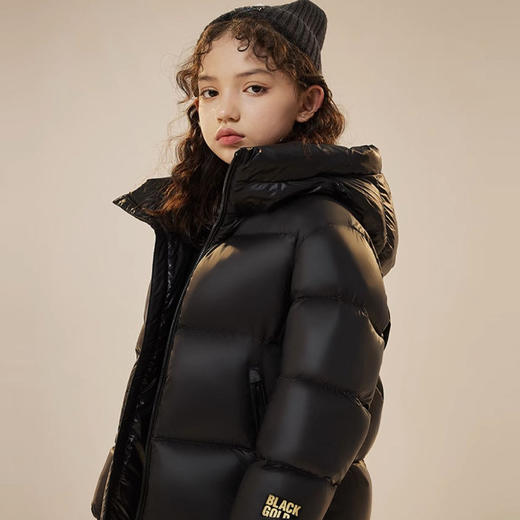 【黑金儿童羽绒服】反季清仓❗90鹅绒🦢穿出高级感科技感，黑金小火山鹅绒 防风防水 商品图0