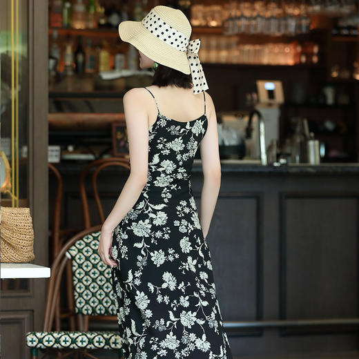 OY-24516吊带连衣裙女新款气质法式夏季流行漂亮裙子双绉印花鱼尾裙24516 商品图3
