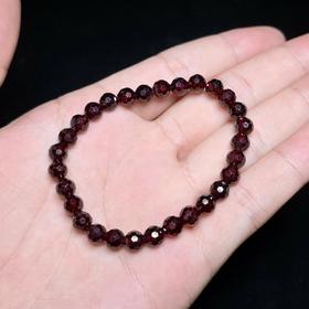 47105石榴石手串