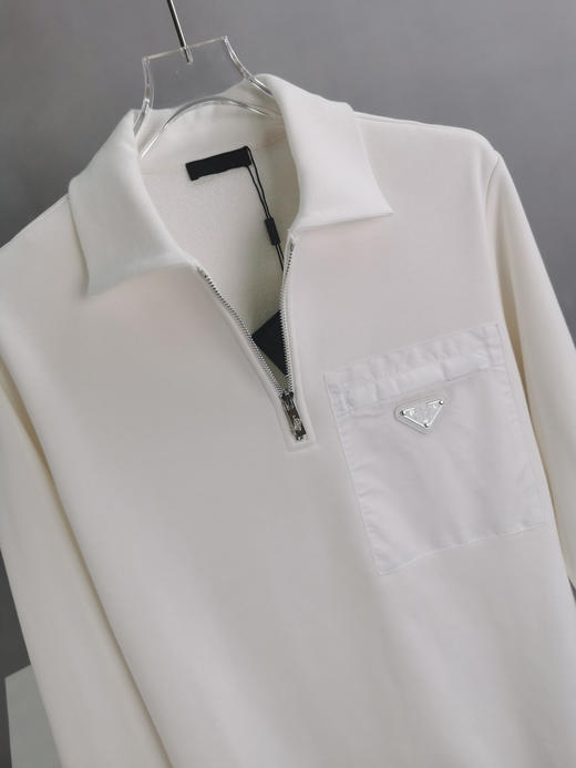 金属三角标 2024秋季新款 胸前贴布口袋 拼接半拉链翻领卫衣 Z-11895 商品图5