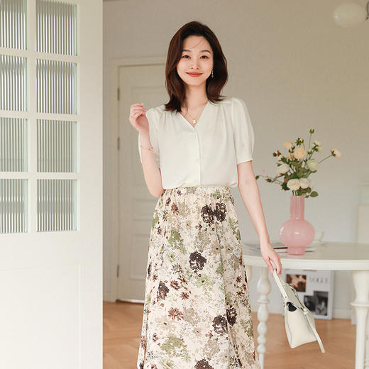 火桐hooton重磅V领抽褶真丝短袖779103 商品图2