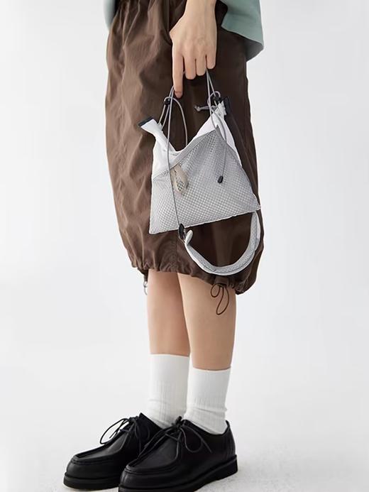 步履不停/4B52013C/多用途轻量尼龙简单便携手机斜跨包 商品图0