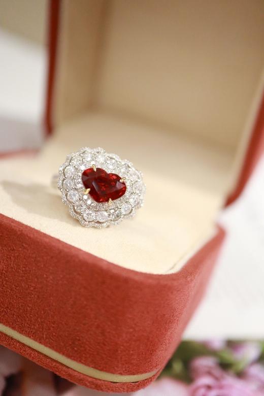 2.05ct 6.1g 红宝石戒指 商品图3