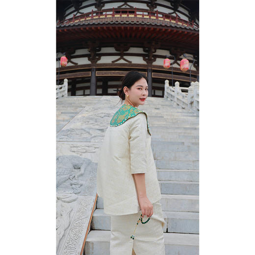 宁馨儿-套装（衫24808922+半裙24706757B-白定胜+云肩24810923-鹦鹉） 商品图3