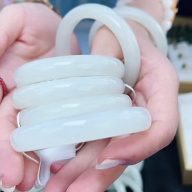 玉美人菲菲/和田玉手镯-多样性发一