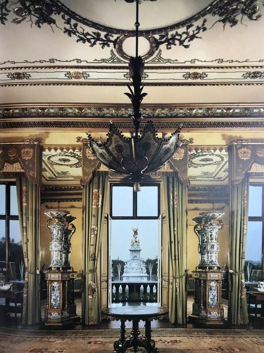 伦敦：城市揭秘 数百幅彩色插图 精装大16开 商品图14