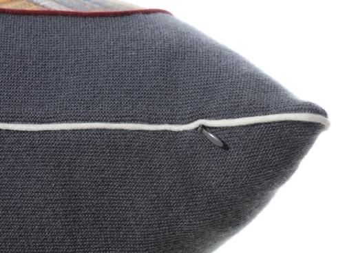 西藏萨迦羊绒针梭相拼抱枕SJF95P759N 商品图1