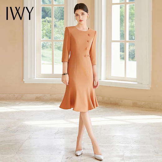 IWY/橘红色七分袖时尚高端圆领连衣裙女收腰显瘦包臀鱼尾裙职业裙Q1180 商品图4