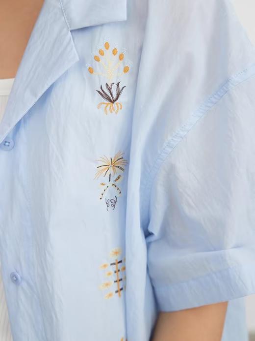 步履不停/4B11191C/日系古巴领绣花衬衫短袖外套 商品图1