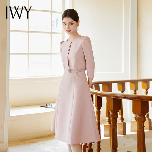 IWY/法式轻奢七分袖粉色连衣裙气质时尚高级感女神范通勤干练百褶裙Q1173 商品图4