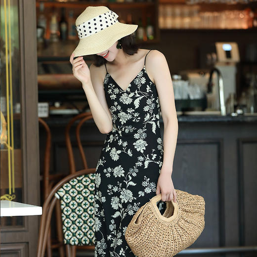 OY-24516吊带连衣裙女新款气质法式夏季流行漂亮裙子双绉印花鱼尾裙24516 商品图0