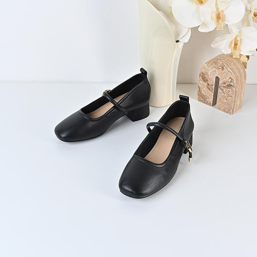 经典鲨2024年秋新款纯色百搭圆头中粗跟通勤浅口舒适单鞋女KW163-D37091 商品图2