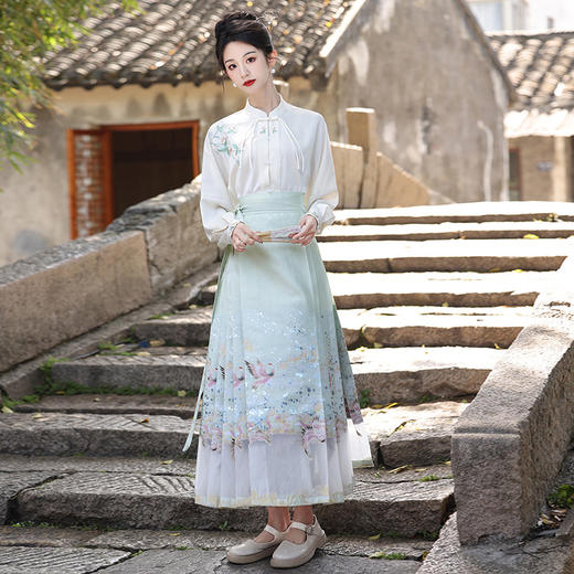 高端汉服明制通勤日常重工织金汉服套装新中式马面裙MLS158 商品图0