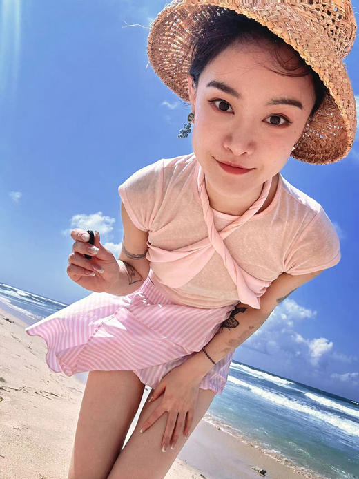 DUO智仙生 粉标白女美学挂脖粉色淡甜味T恤半袖 商品图1