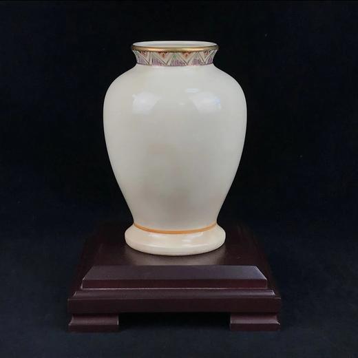 日本萨摩烧梅花瓶 带原盒 商品图1