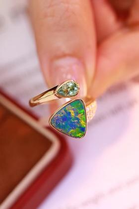 2.38ct 欧泊碧玺戒指