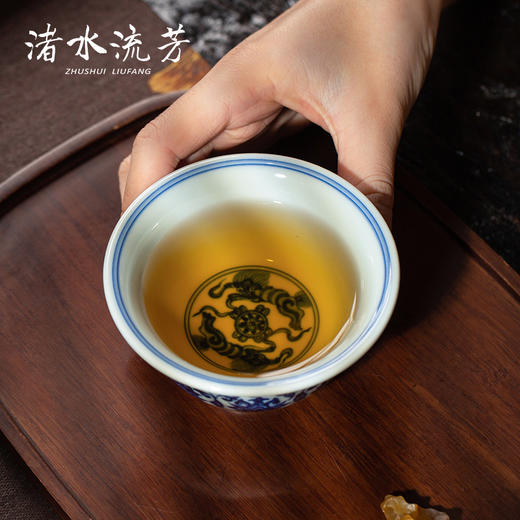 渚水流芳青花缠枝莲双狮戏球压手杯（缺货） 商品图4