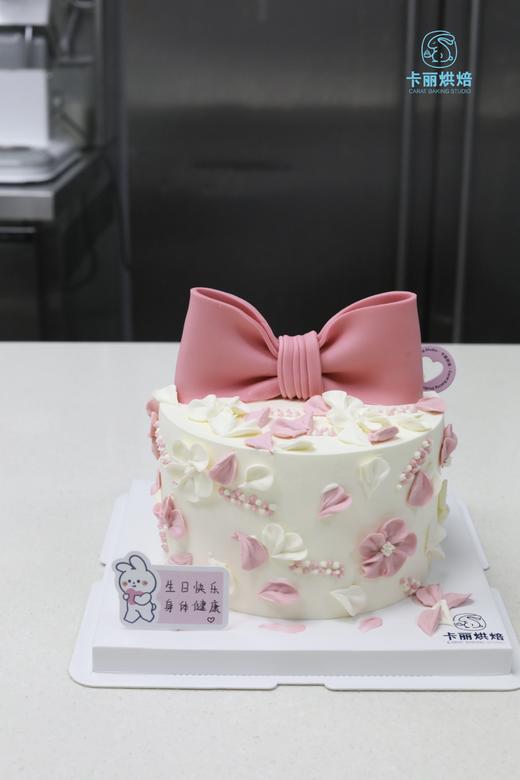 唯美女神蝴蝶结蛋糕 商品图0