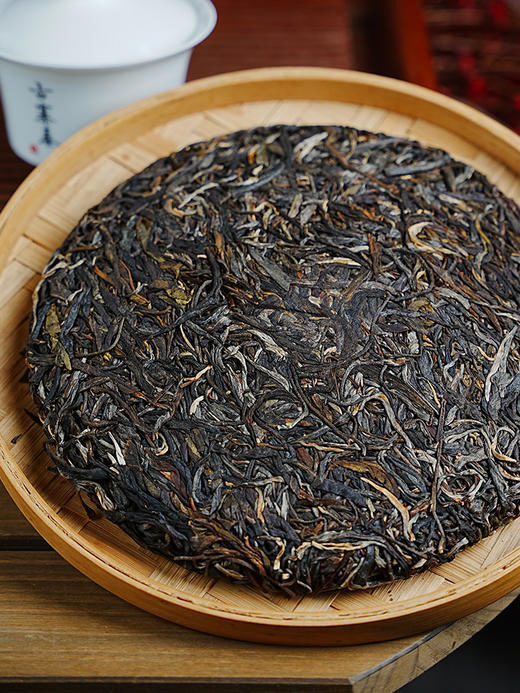 【吉星高照生茶】2022年革登新酒房头春古树原料 封山数年 口感味蕾上的征服！普洱茶生茶礼盒装 357克/饼 拍5发6 商品图8