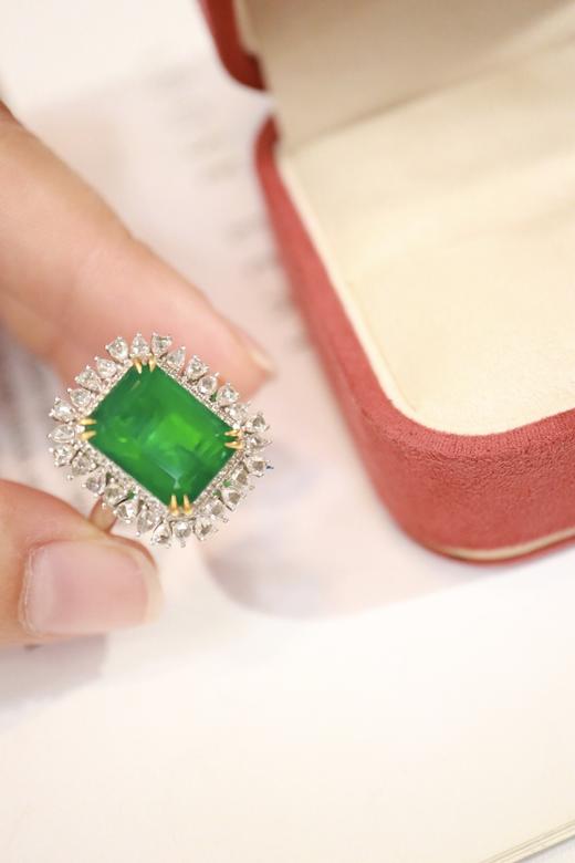 6.0ct 祖母绿戒指吊坠 商品图2
