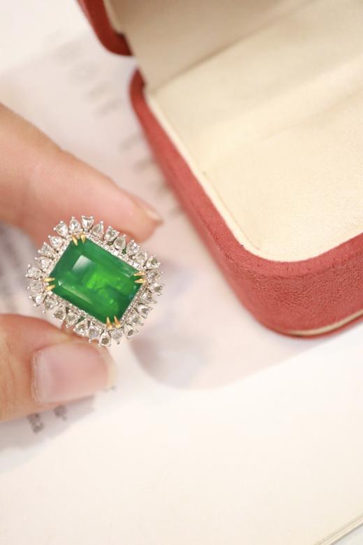 6.0ct 祖母绿戒指吊坠 商品图3