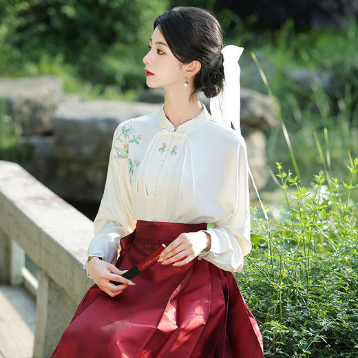 2024新款秋主原创织金汉服马面裙新中式明制国风刺绣马面裙MLS101 商品图1