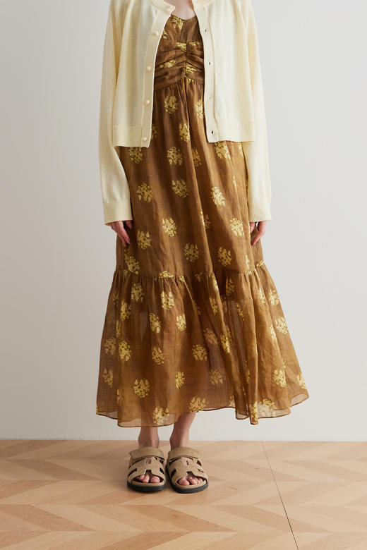 COCO ZONE"苏丽丝"夏季设计感印花吊带连衣裙气质无袖V领褶皱长裙CC1B0955 商品图0