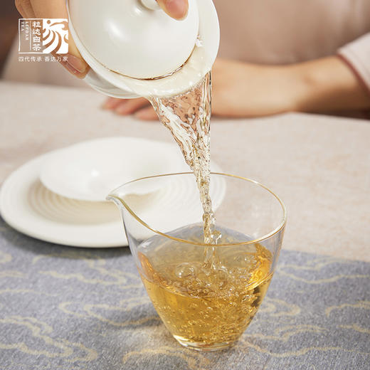 自家系列丨2024年 朋悦 明前白毫银针 200g盒 商品图3