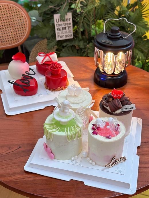 恋爱天使  · 四拼甜品礼盒 商品图1