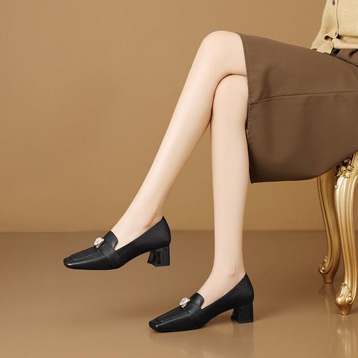 【预售5天】方头粗跟乐福鞋女2024春秋新款复古女款单鞋时尚深口英伦风HY&H3490 商品图3