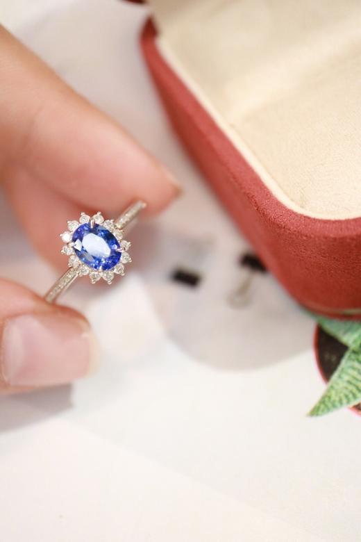 1.23ct 蓝宝石戒指 商品图0
