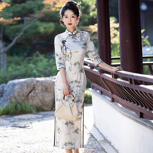 2024秋季新款手工扣牛奶丝年轻款水墨显瘦设计感改良旗袍MLS7021 商品图0