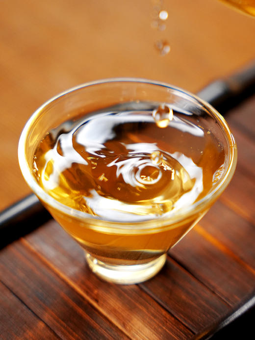 【福气东来】班章五寨核心黄金拼配 2019年普洱茶生茶茶饼 357克/饼礼盒装 高性价比品质茶礼 拍5发6 商品图3