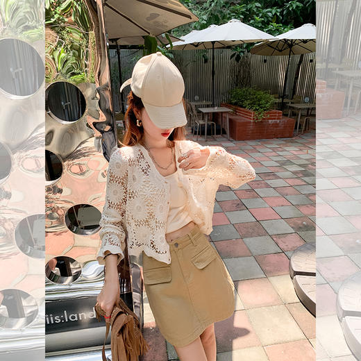 <曾小咸推荐>杏色V领设计感短款镂空开衫 商品图4