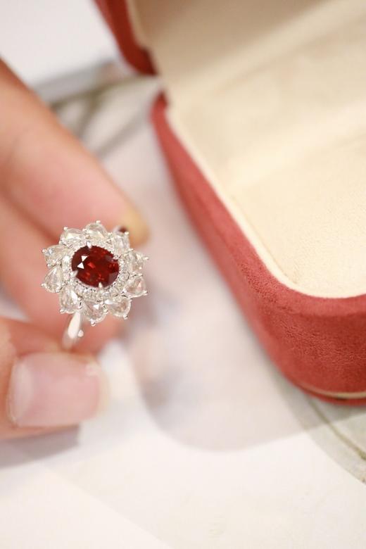 1.02ct 红宝石戒指 商品图4