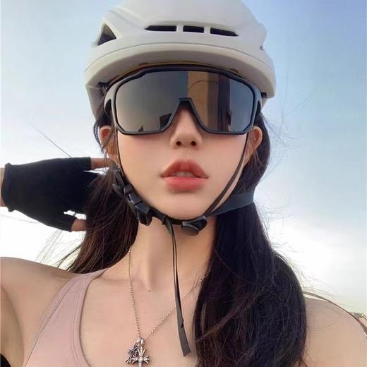 骊佳进口EMS高弹柔韧高清户外运动镜 贴合头部 佩戴舒适 商品图0