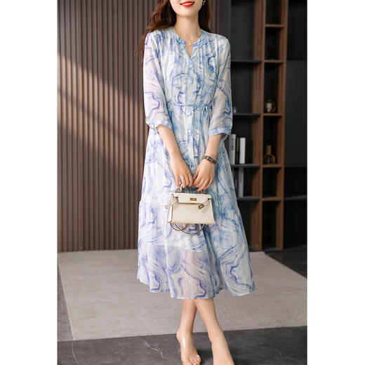 89249原形V领真丝桑蚕丝连衣裙女2024夏季新款高级感温柔风扎染长裙子 商品图2