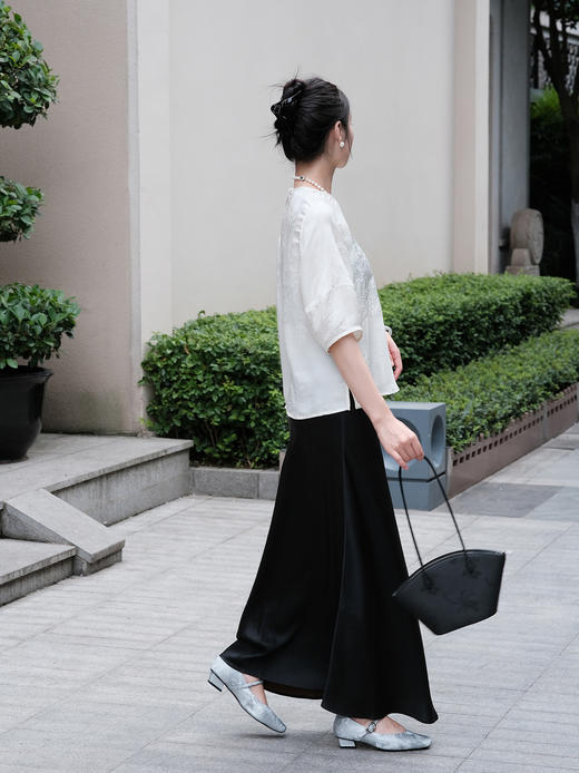 盛唐婧 |桑蚕丝提花透孔罗新中式简约上衣-白色 商品图5