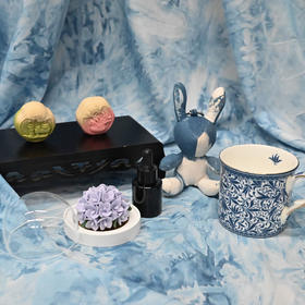 羽诗制造出品 靛蓝万象•青花蜡染兔咖啡杯陶瓷扩香器月饼礼盒套装