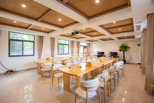 信阳慢姑娘山深有杏轰趴馆 商品图2