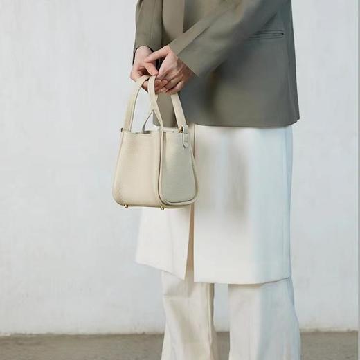 【头层牛皮菜篮子包】经典系列大容量牛皮手提斜挎百搭水桶包 商品图2