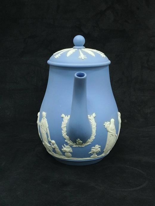 英产威基伍德碧玉浮雕茶壶 商品图5