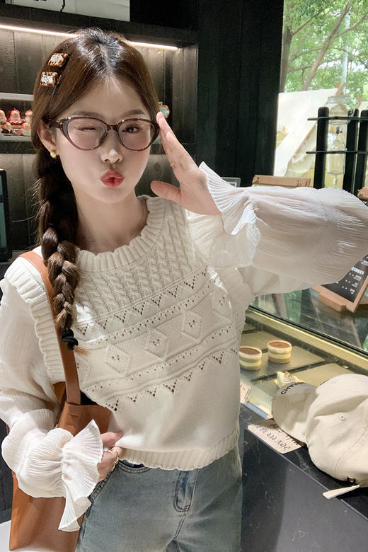 <曾小咸推荐>【温柔花边】毛织拼接雪纺袖子上衣 商品图5