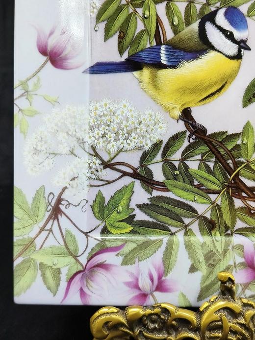 英国德文波特限量鸟类瓷画，薄雾笼罩的清晨系列，这只是铁线莲间的黎明 商品图3