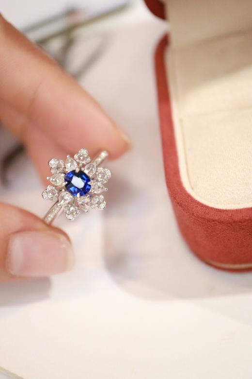 0.57ct 蓝宝石戒指 商品图6