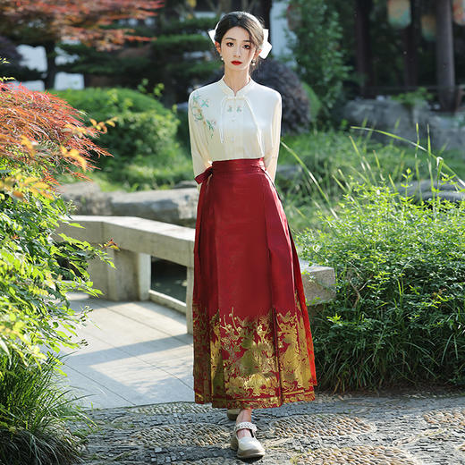 2024新款秋主原创织金汉服马面裙新中式明制国风刺绣马面裙MLS101 商品图0
