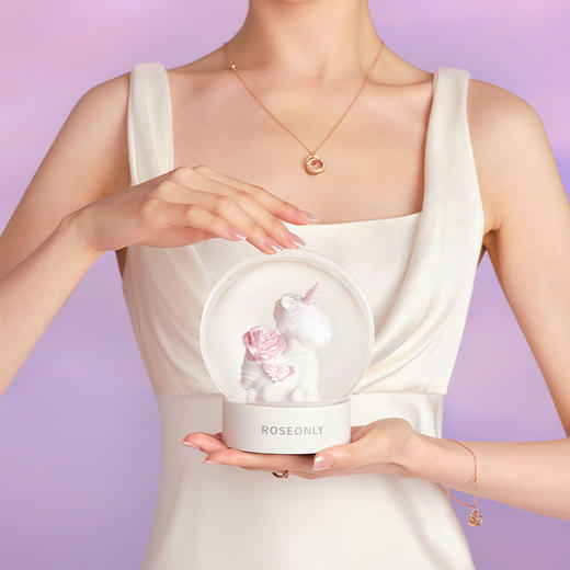 【水球摆件】ROSEONLY诺誓 玫瑰居家 玫瑰饰品 水球 独角兽水球 送朋友 送闺蜜 商品图2